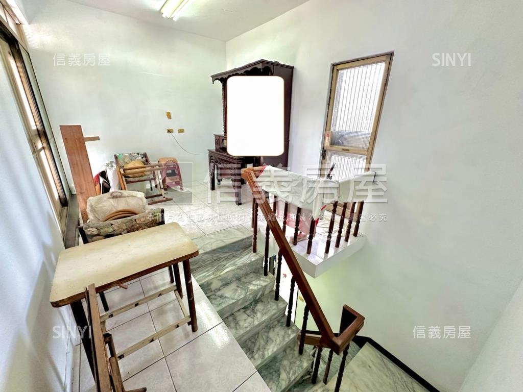 仁武小資成家低總價透天房屋室內格局與周邊環境
