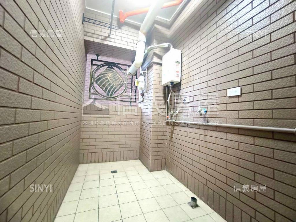 南勢水岸風情二房車位房屋室內格局與周邊環境