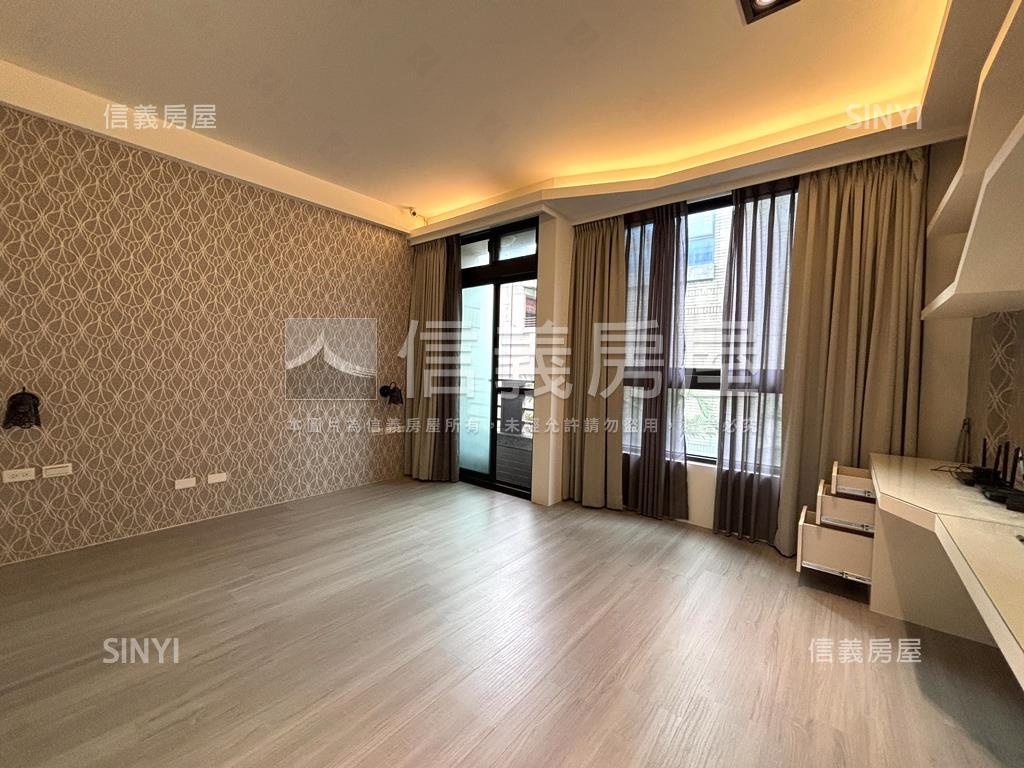 獨棟車庫透天有管理房屋室內格局與周邊環境