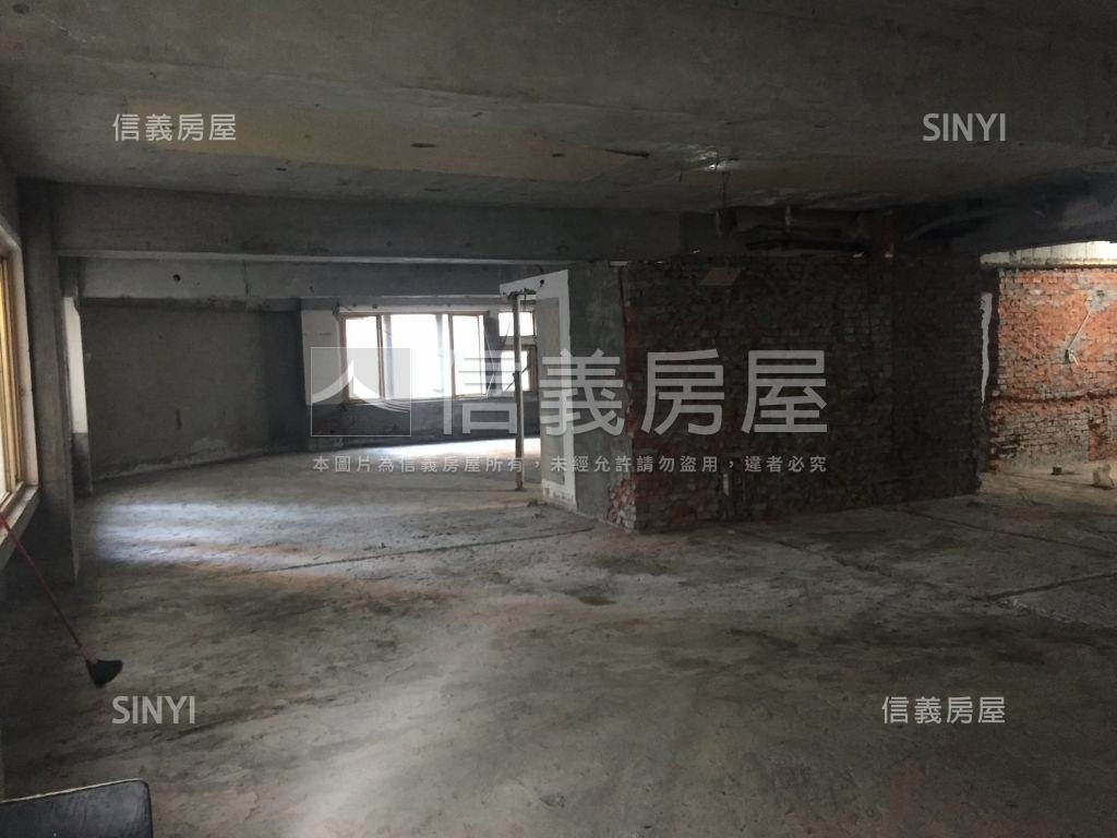 天水大空間毛胚可住可辦房屋室內格局與周邊環境