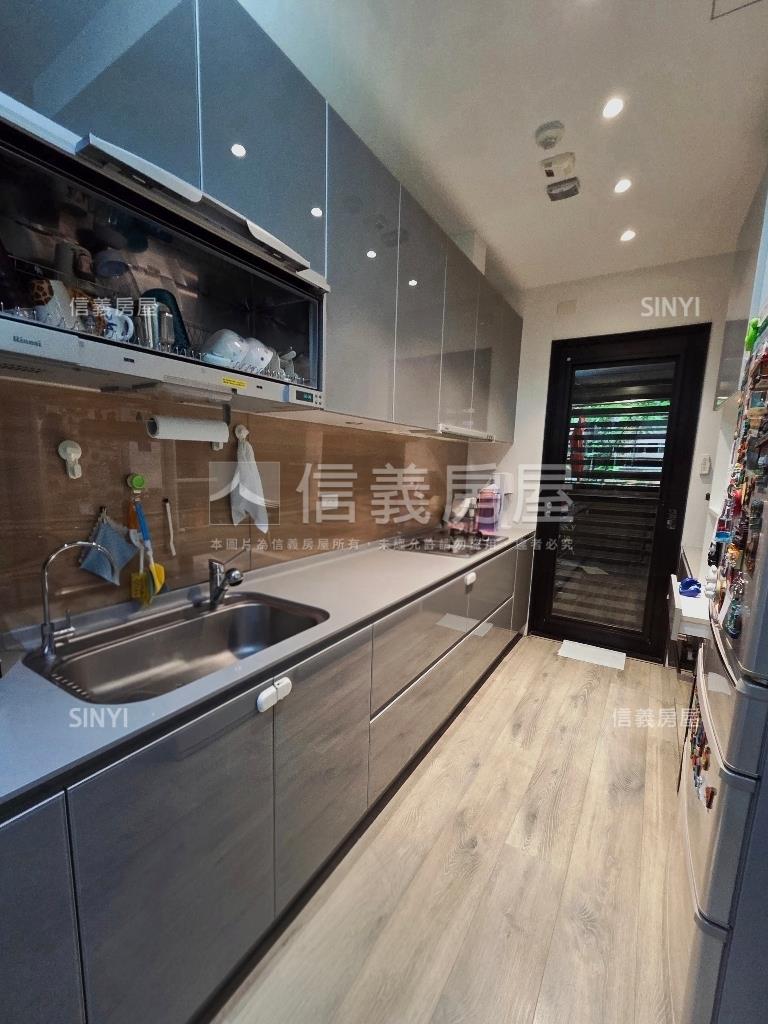 ★寬心富謙三房附一樓車位房屋室內格局與周邊環境