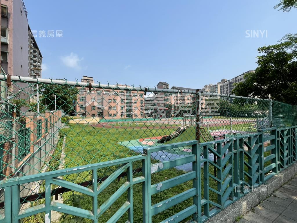 面公園好邸房屋室內格局與周邊環境