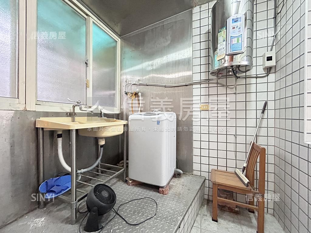 捷運美宅公寓２樓房屋室內格局與周邊環境