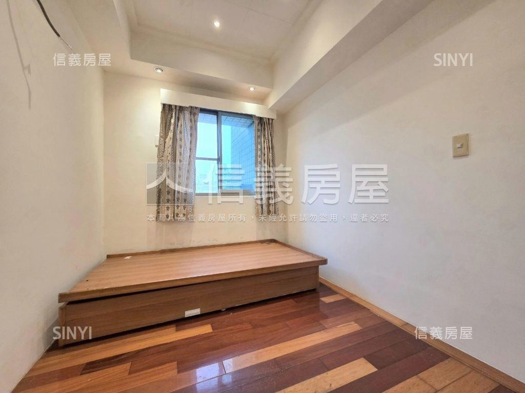 絢陽河景水都四房大坡平房屋室內格局與周邊環境