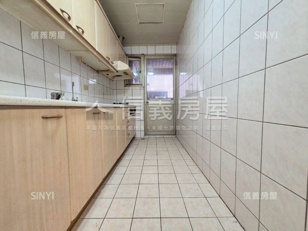 絢陽河景水都四房大坡平房屋室內格局與周邊環境