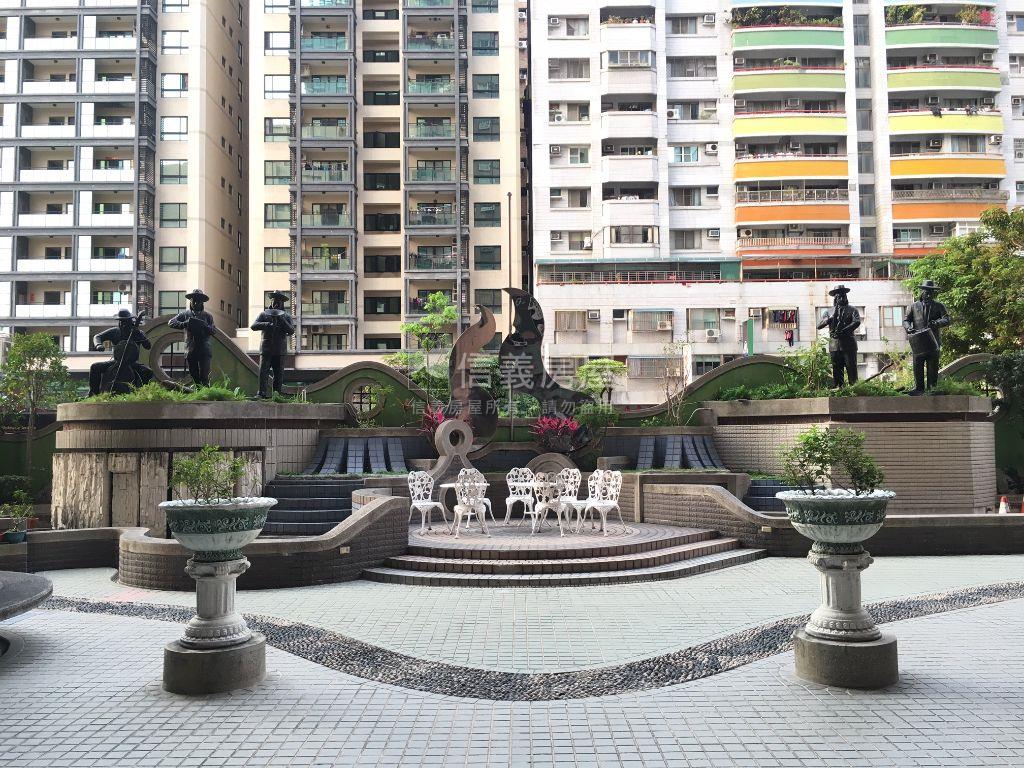 巨蛋瑞豐２房衛浴開窗房屋室內格局與周邊環境