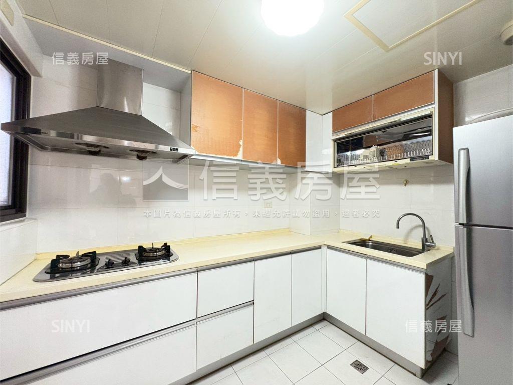 大台北｜稀有４房大空間房屋室內格局與周邊環境