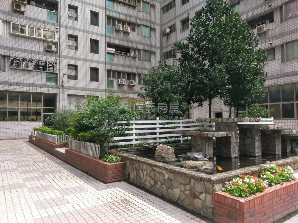 西盛精美典雅三房附車位房屋室內格局與周邊環境