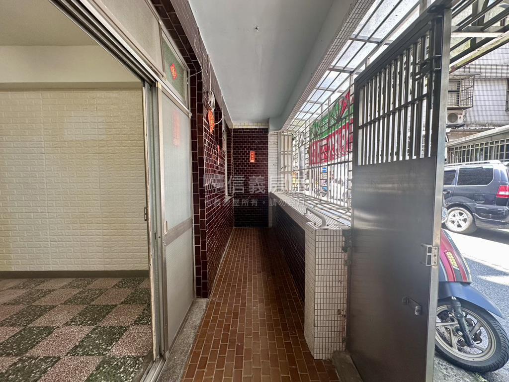 專任！膝蓋救星低總價一樓房屋室內格局與周邊環境
