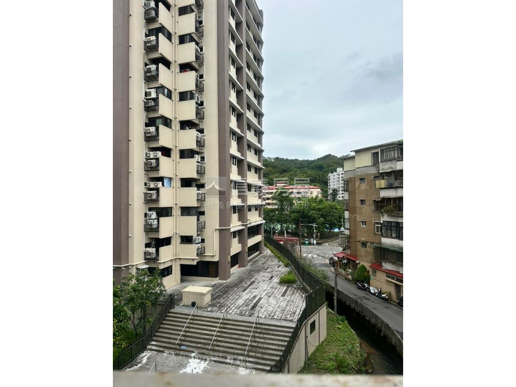 竹林春天房屋室內格局與周邊環境