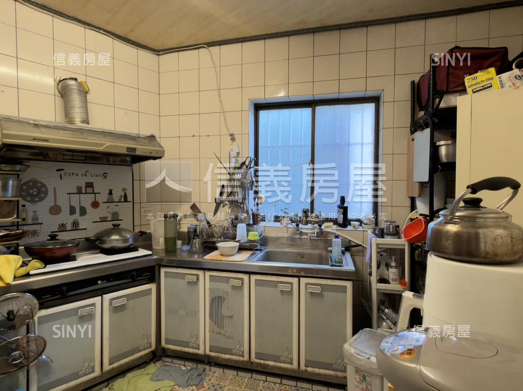 烏日大地坪臨路透天房屋室內格局與周邊環境