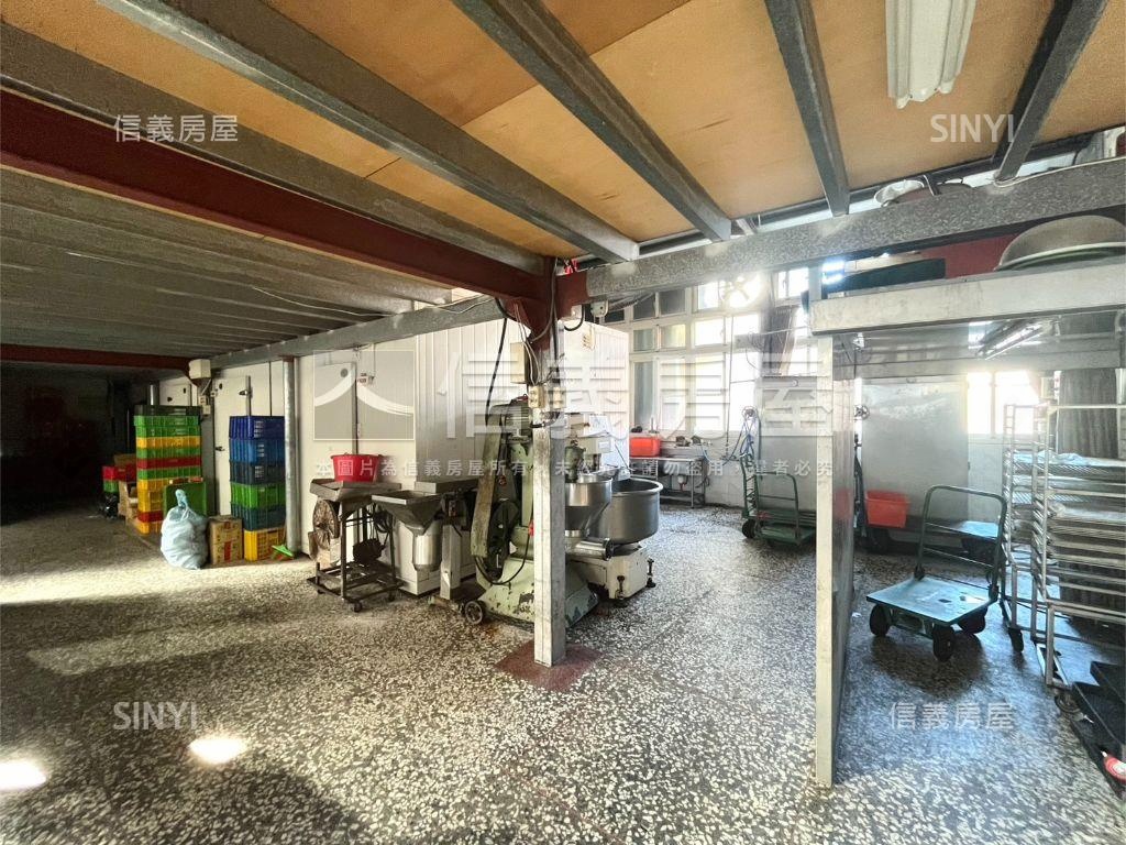 蘆洲稀有承重廠房釋出房屋室內格局與周邊環境