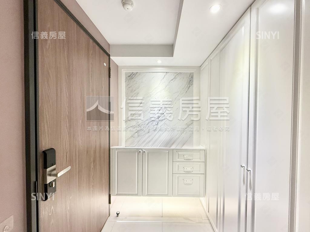 觀雲裝潢三房平車房屋室內格局與周邊環境