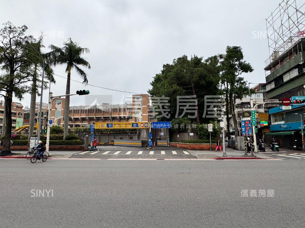 未來潛力黃金２樓房屋室內格局與周邊環境