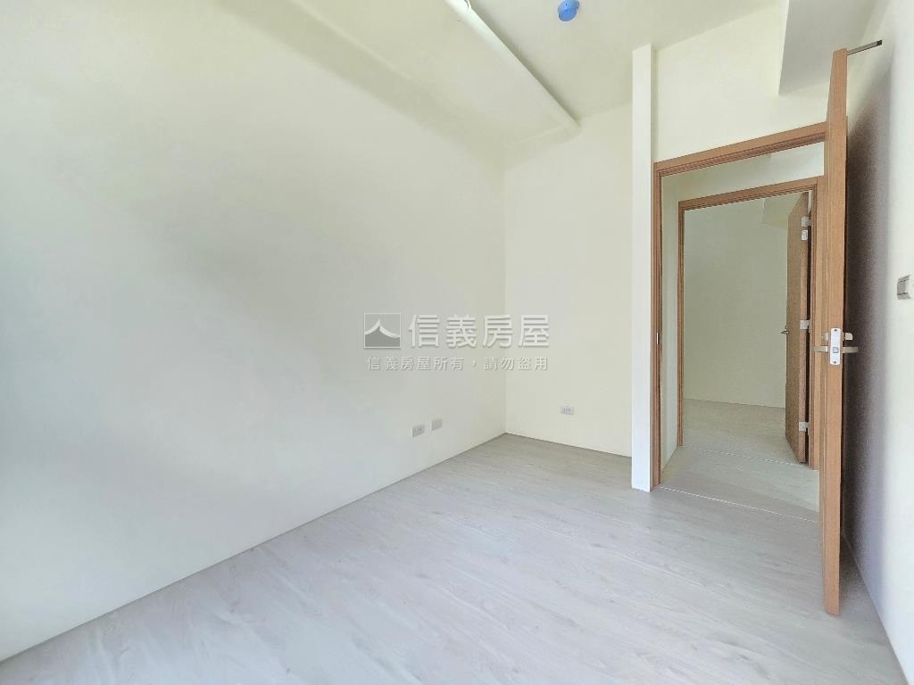 稀有全新交屋筑岳溫馨兩房房屋室內格局與周邊環境