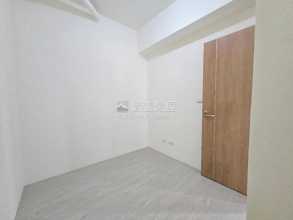 稀有全新交屋筑岳溫馨兩房房屋室內格局與周邊環境