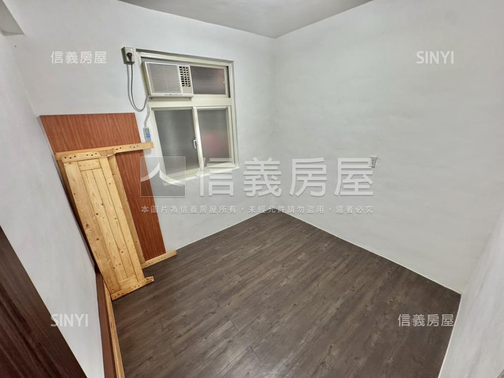 近海山方正二樓前後陽台房屋室內格局與周邊環境