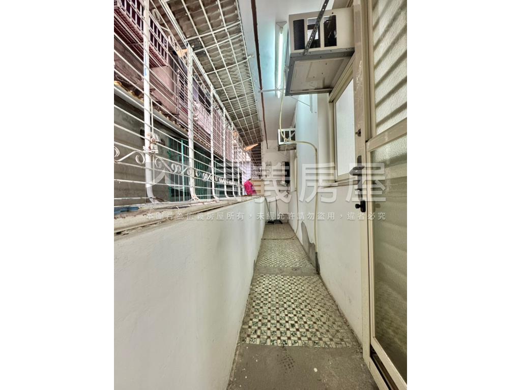 近海山方正二樓前後陽台房屋室內格局與周邊環境