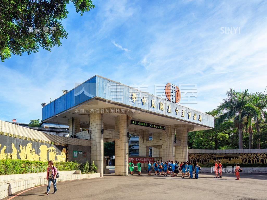 近海山方正二樓前後陽台房屋室內格局與周邊環境