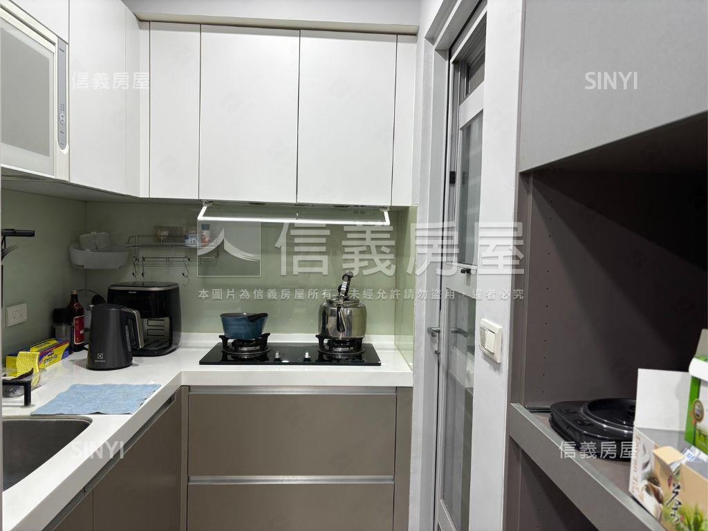 水舞集高樓層３房平車房屋室內格局與周邊環境