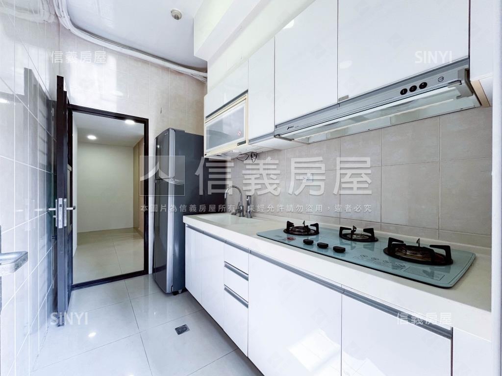 綠灣優境三房平車房屋室內格局與周邊環境