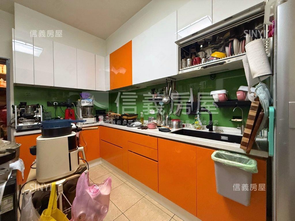 近四號公園活巷公寓三樓房屋室內格局與周邊環境