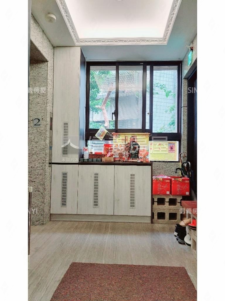 近萬隆捷運精美電梯３房房屋室內格局與周邊環境