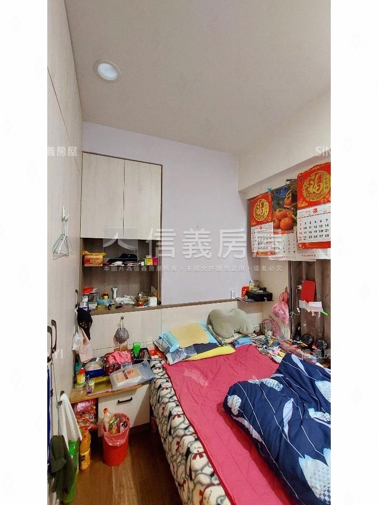 近萬隆捷運精美電梯３房房屋室內格局與周邊環境