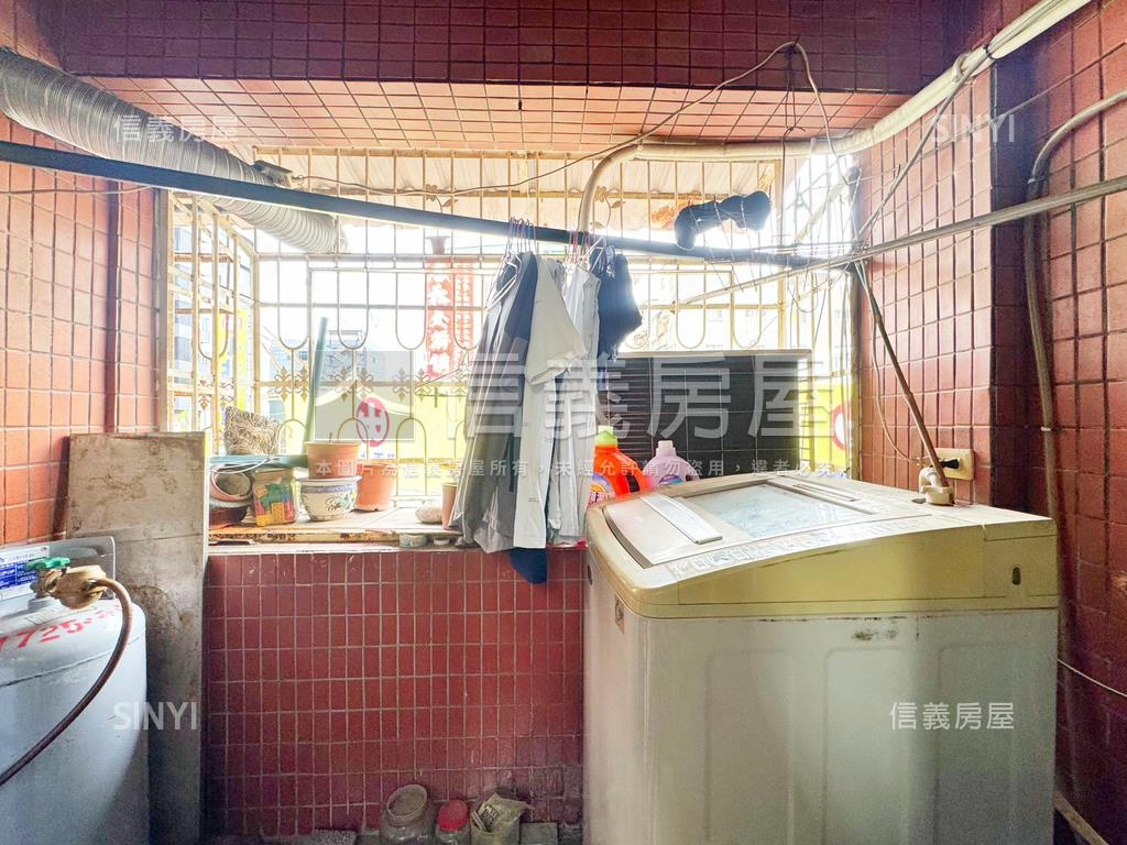 角窗雙面光‧後驛搶眼店住房屋室內格局與周邊環境