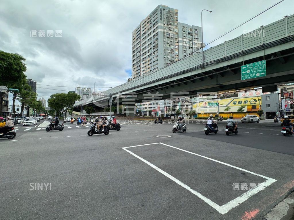 板新雙捷運❤️加倍家房屋室內格局與周邊環境