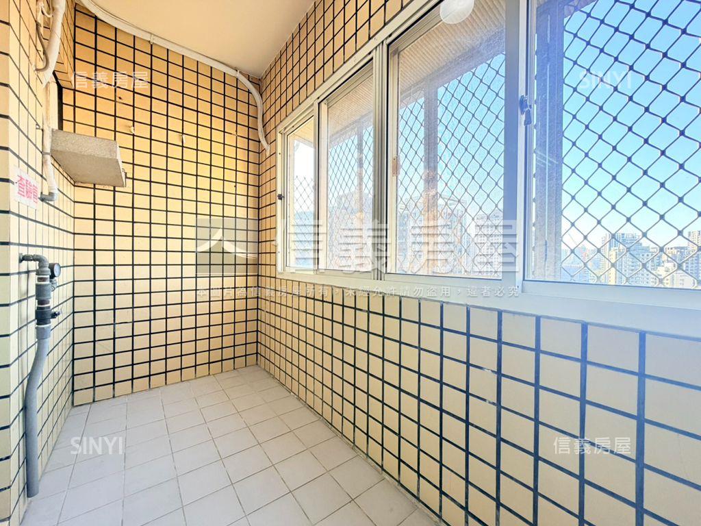 面至善國中高樓美屋房屋室內格局與周邊環境