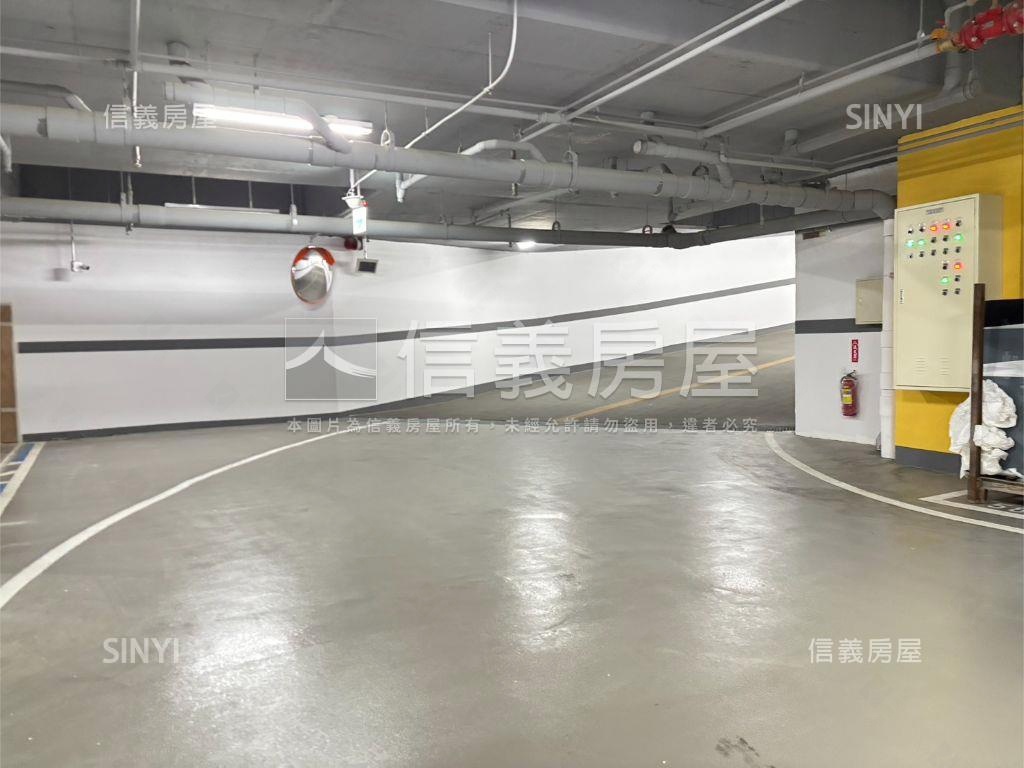 皇翔芊樾金店面房屋室內格局與周邊環境