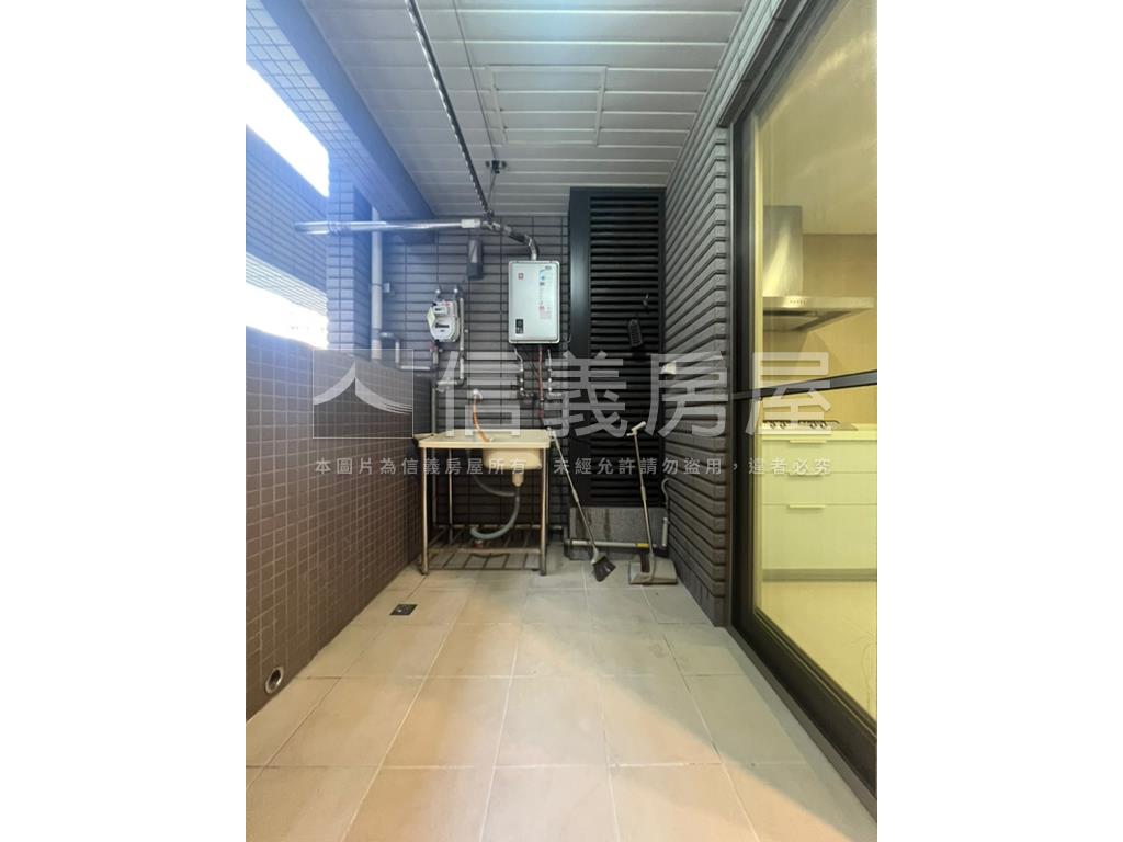 ［甲子園］中高樓三房車位房屋室內格局與周邊環境
