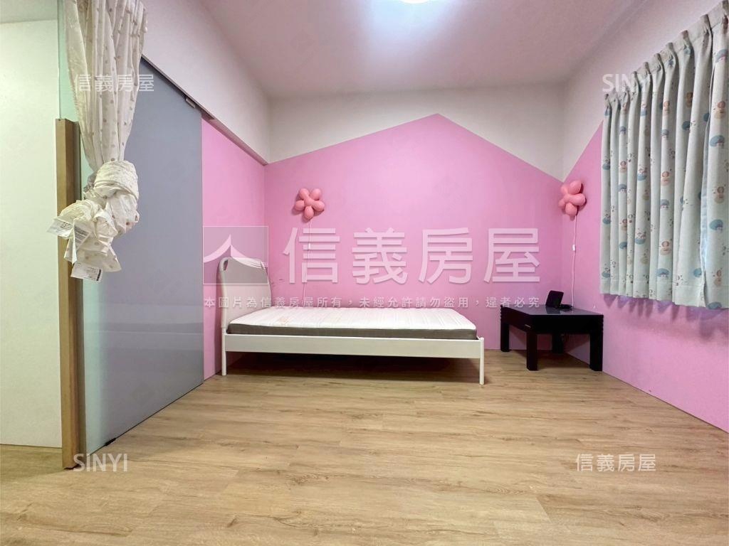 美術館樓中樓房屋室內格局與周邊環境