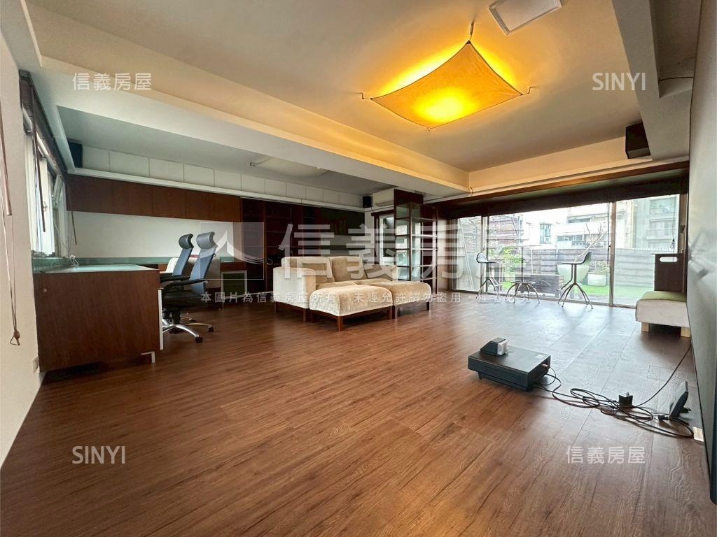 美術館樓中樓房屋室內格局與周邊環境