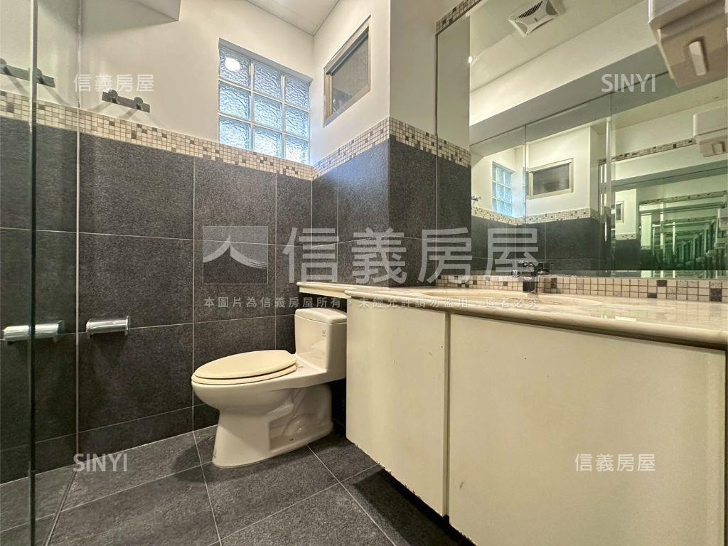 美術館樓中樓房屋室內格局與周邊環境