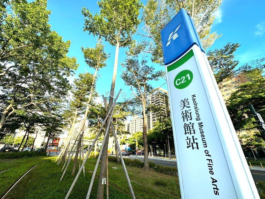 美術１号院高樓朝南坡平車房屋室內格局與周邊環境