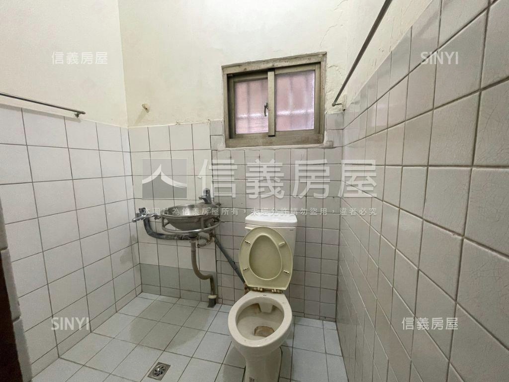 近科博館河畔邊間透店房屋室內格局與周邊環境