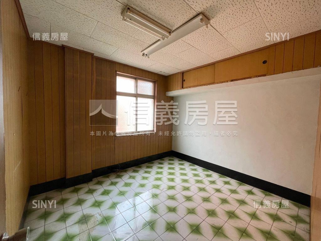 近科博館河畔邊間透店房屋室內格局與周邊環境