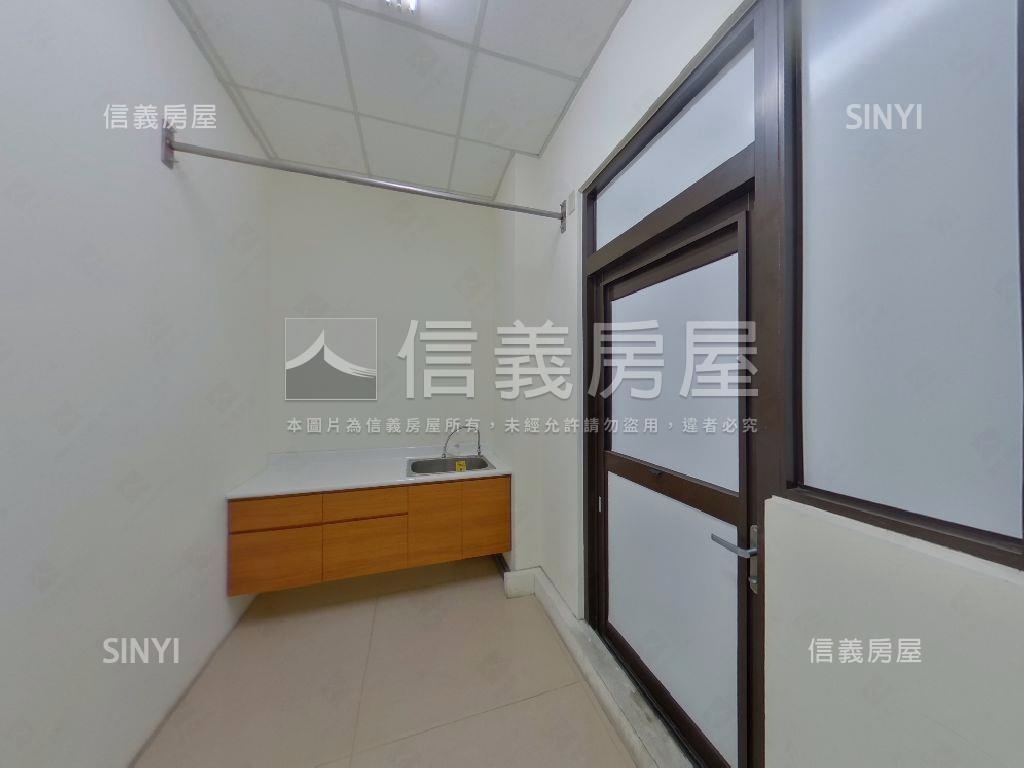 水湳約１０米面寬樓店房屋室內格局與周邊環境