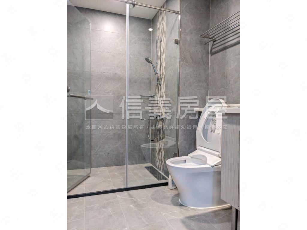 台中新站華麗２房房屋室內格局與周邊環境