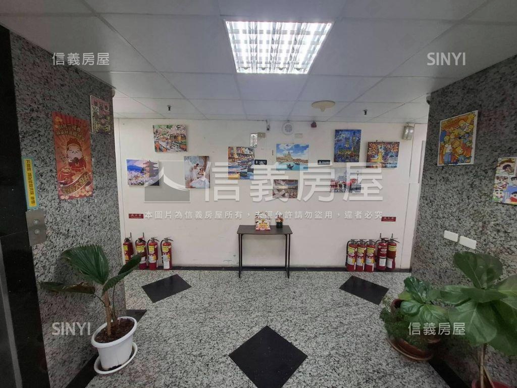 華爾街企業總部之星房屋室內格局與周邊環境