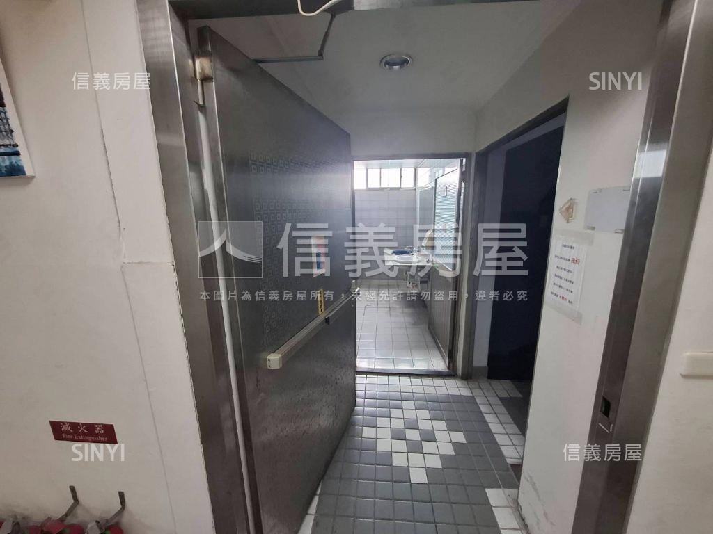 華爾街企業總部之星房屋室內格局與周邊環境