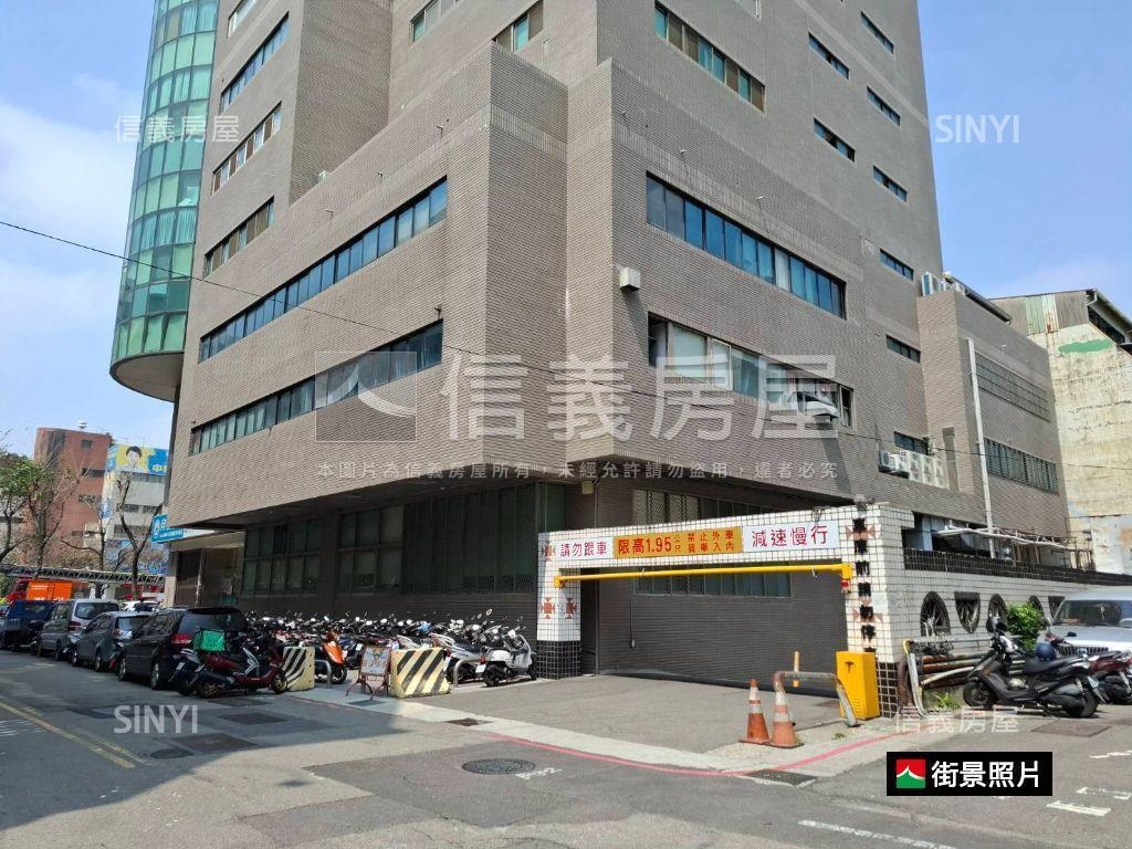華爾街企業總部之星房屋室內格局與周邊環境