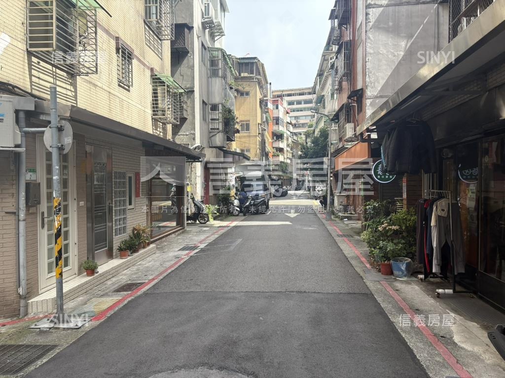國館華視方正明亮雅寓房屋室內格局與周邊環境