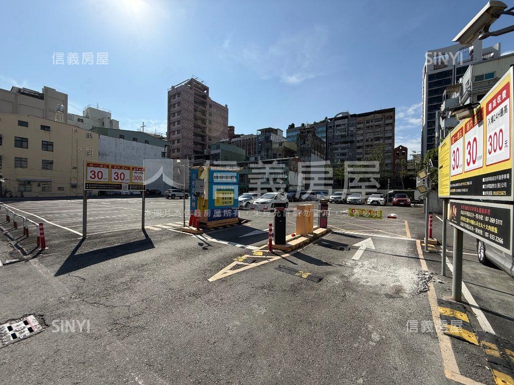 亞灣一層一戶電梯大三房房屋室內格局與周邊環境