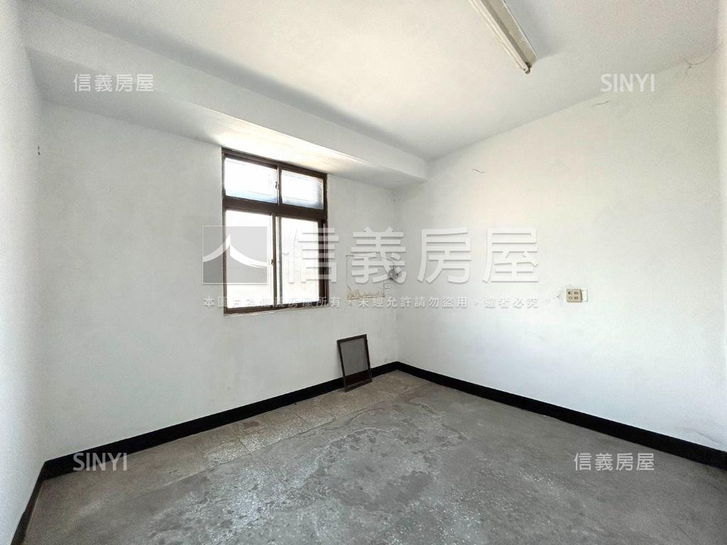 正南平路金透店房屋室內格局與周邊環境