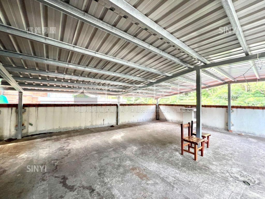捷運碧潭稀有邊間方正二房房屋室內格局與周邊環境