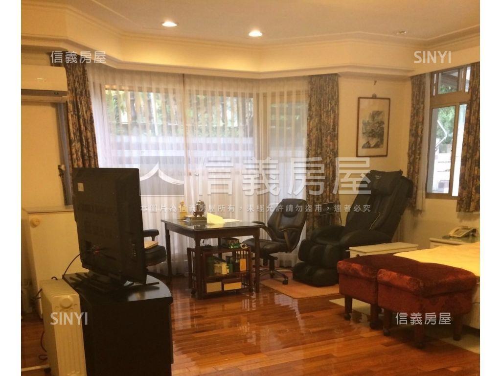 經典威靈頓山莊房屋室內格局與周邊環境