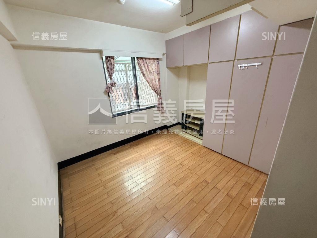 龍城華廈樓中樓！房屋室內格局與周邊環境